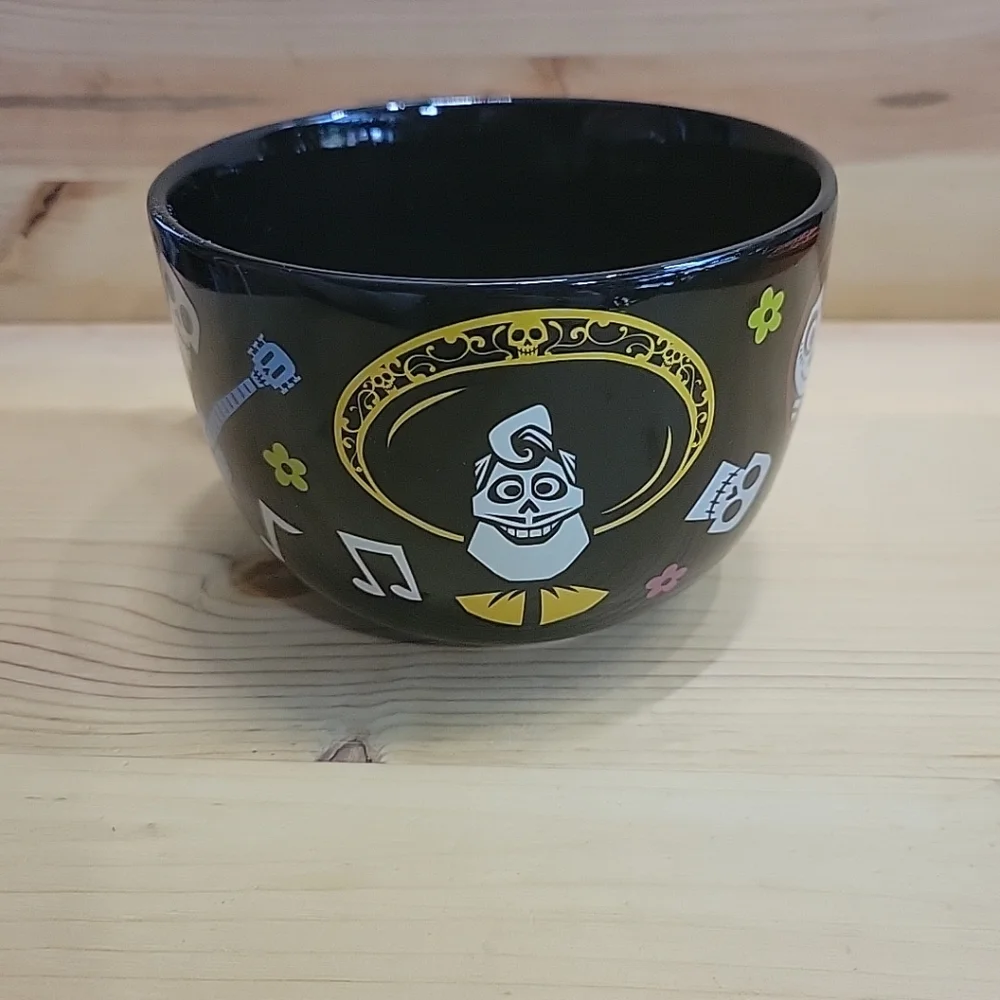 Disney Coco Pixar XL ceramic coffee Mug Cup